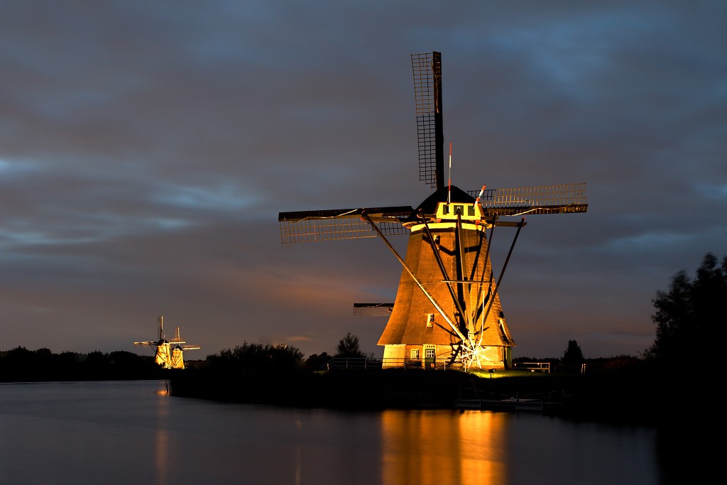 kinderdijk molen molens erfgoed hdr alblasserwaard werelderfgoed polder gemaal gemalen unesco lichtspektakel